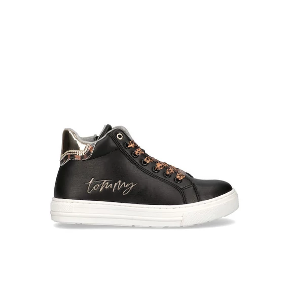 Tommy Hilfiger tornacipő