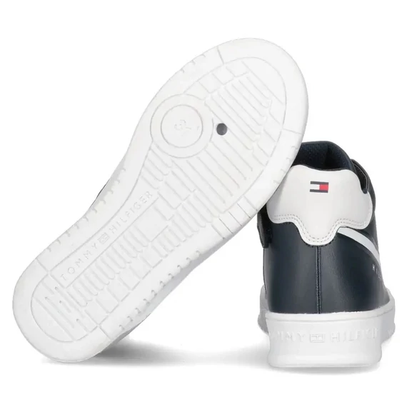 Tommy Hilfiger tornacipő